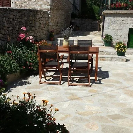 Modernes Ferienhaus In Mit Garten, Grill Und Terrasse 別荘